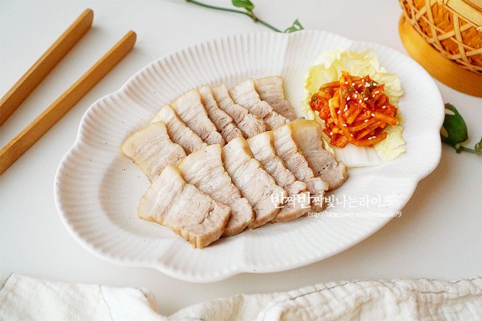 무수분 수육 맛있게 삶는법 돼지 삼겹살 수육 삶는법