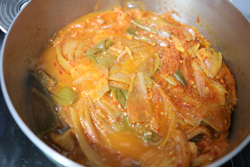 돼지 등갈비 김치찜 레시피 백종원 묵은지 돼지고기 김치찜 만들기 요리