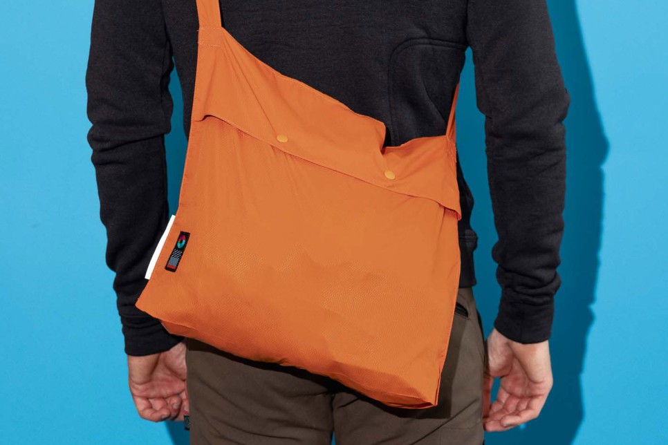 세계에서 가장 가벼운 가방 - 오놋 마이크로 뮤제트 & 웨이스트 네오셸 백