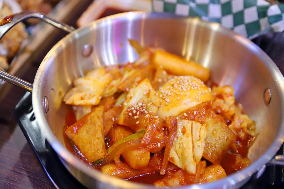 메트로밴쿠버 코퀴틀람 맛집 충만치킨 K-Food 의 인기를 맛보자 (안주도 맛있음♡)