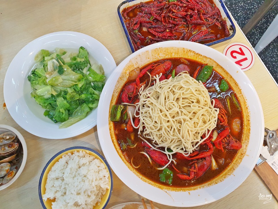 중국 상해 여행 조이시티 잔망루피 스토어 상하이 마라롱샤 맛집