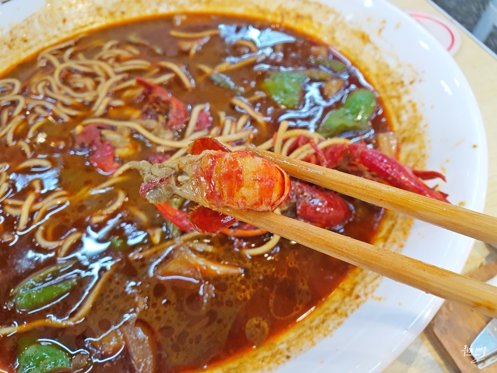 중국 상해 여행 조이시티 잔망루피 스토어 상하이 마라롱샤 맛집