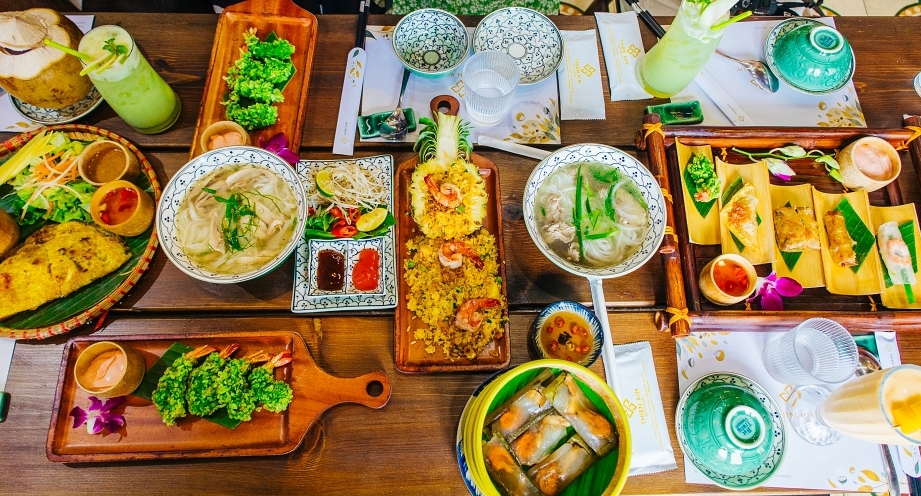 베트남 다낭 맛집 추천 티엔킴 한시장 근처 쌀국수 반쎄오 베트남 현지 음식 맛난곳