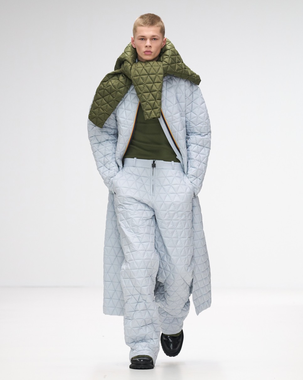 까웨(K-WAY) FW24 R&D 컬렉션 밀라노 패션위크, 남성 여성 자켓으로 완성한 스포티룩!