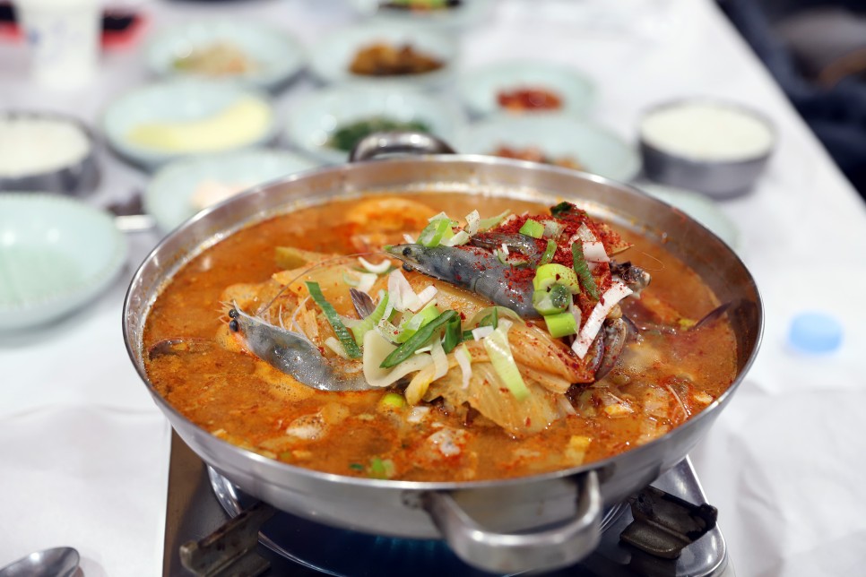 화이트 크리스마스 여행  - 비체팰리스, 안면도 딴뚝통나무집식당, 무창포 신무창포맛집, 기아 K5