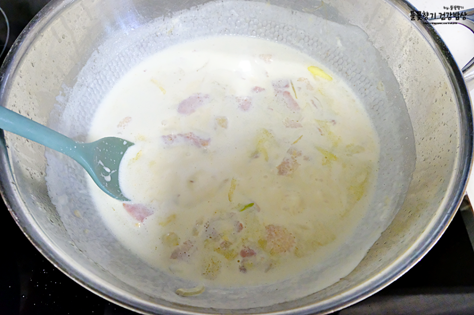 베이컨 크림파스타 만들기 우유 새우 크림스파게티 만들기