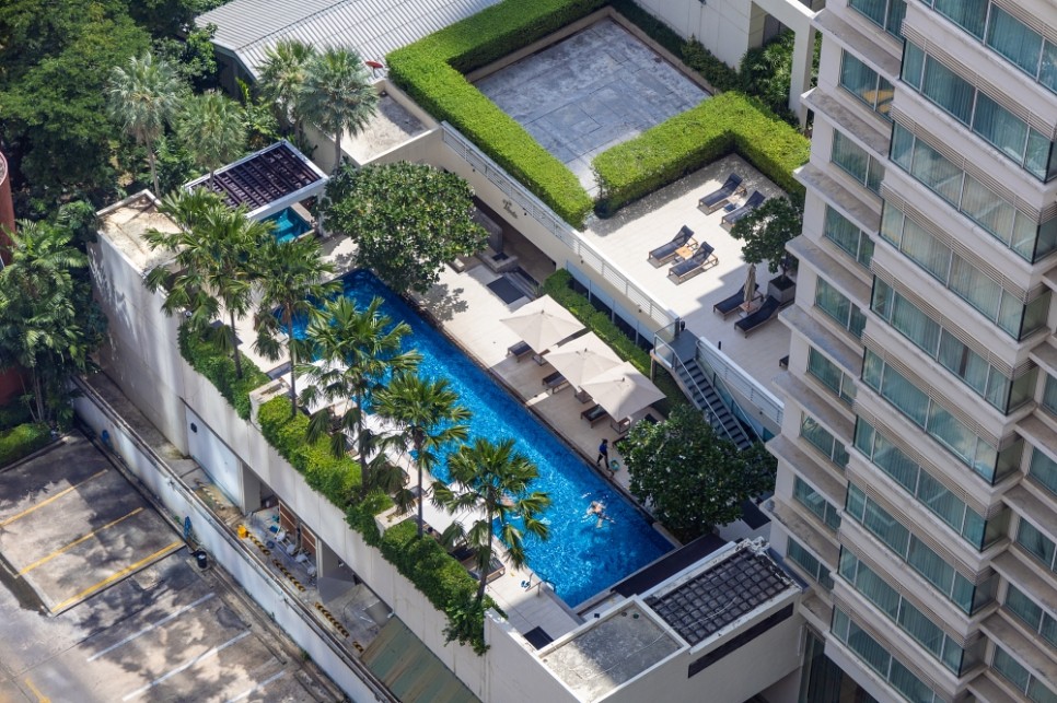 태국 방콕 호텔 추천 5성급 방콕 숙소 신돈미드타운 수영장 루프탑바 후기