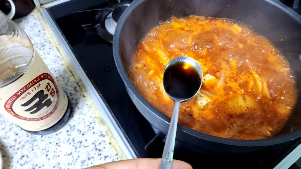 간단 김치찌개 재료 냉장고파먹기 스팸 김치찌개 레시피 가족모임음식 햄요리