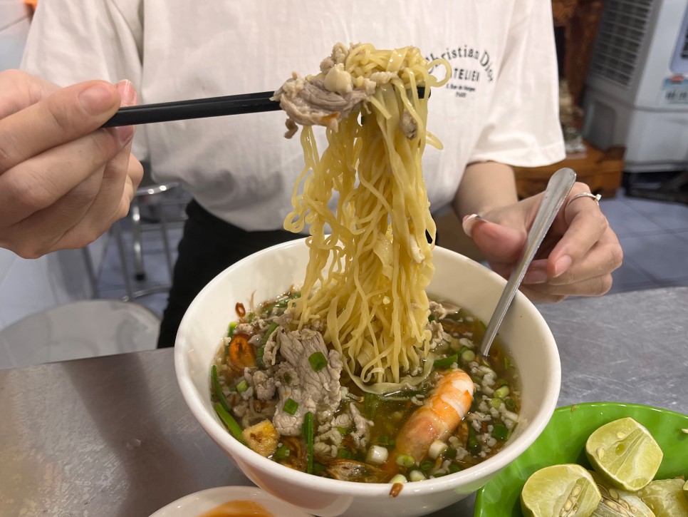 베트남 호치민 맛집 해산물, 쌀국수, 1군 스파 포함 여행 가볼만한곳 정리!