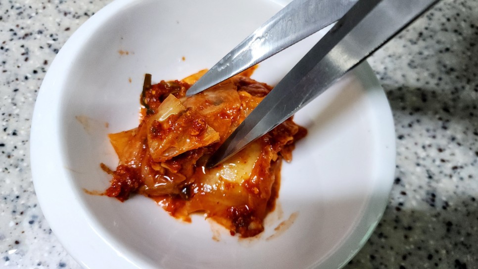 간단 김치찌개 재료 냉장고파먹기 스팸 김치찌개 레시피 가족모임음식 햄요리