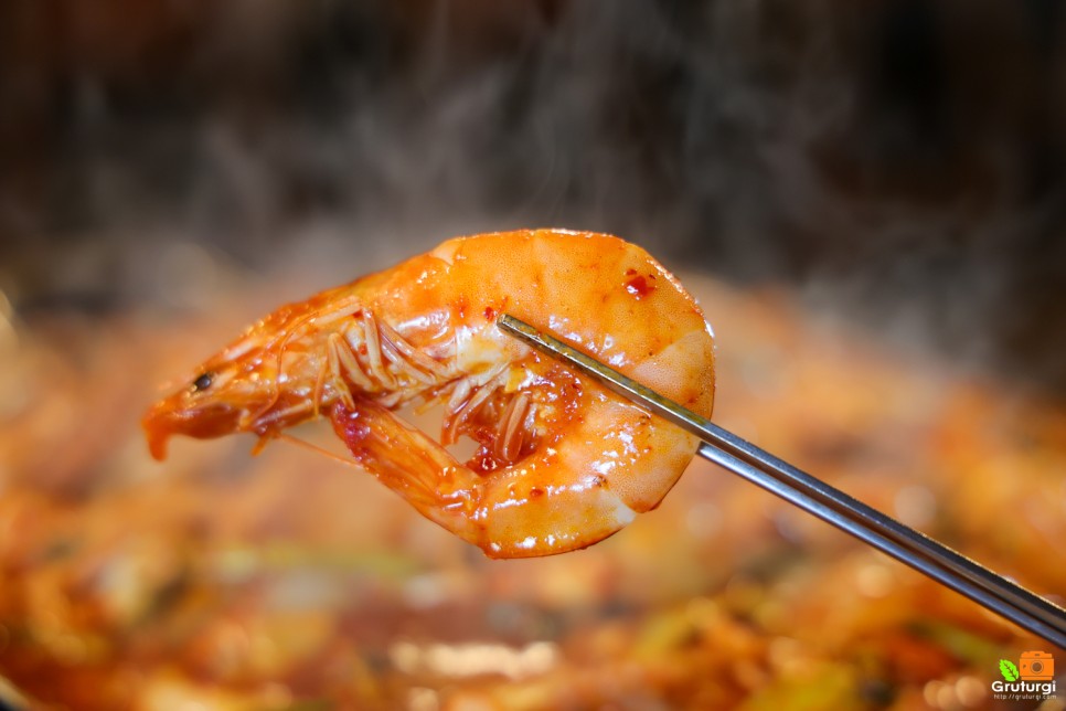 인천 선재도 맛집 바람의마을 바지락칼국수 산낙지 철판