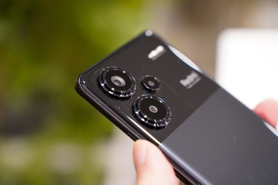 2억 화소 카메라 탑재한 샤오미 레드미 노트 13 프로 플러스 5G 가성비 핸드폰