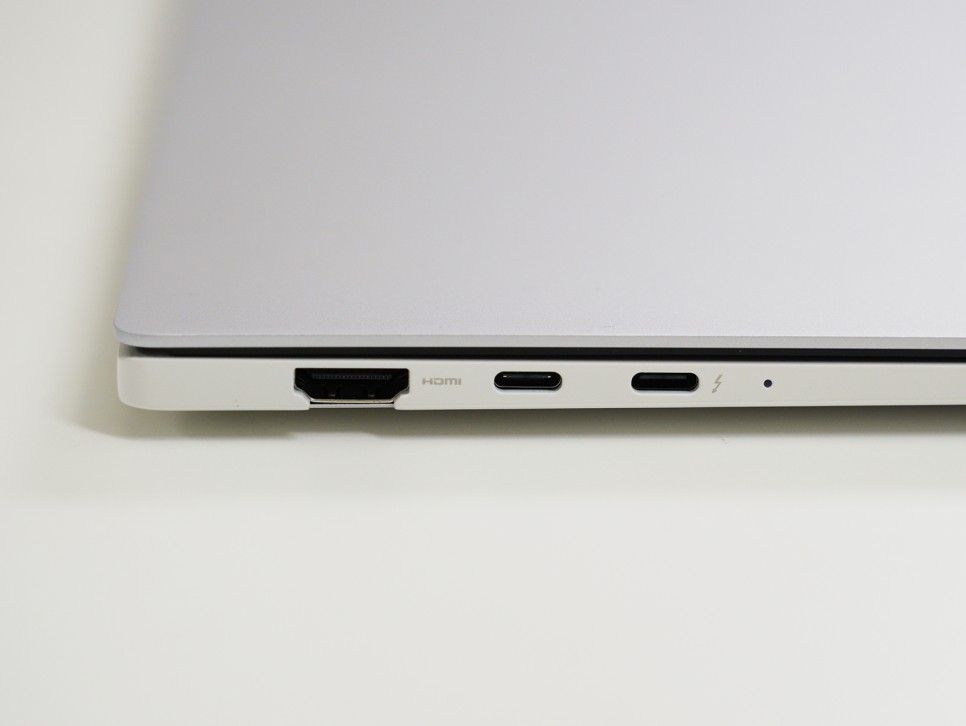 삼성 갤럭시북2 프로 SE 초경량 사무용 15인치 노트북 추천 NT950XFT-A51A