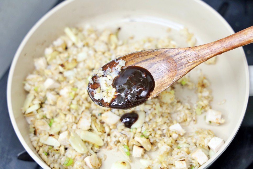 헬스 닭가슴살 요리 곤약밥 볶음밥 레시피 한그릇음식