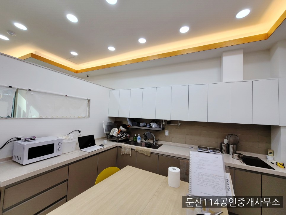 대전 둔산동 인테리어 완비된 아파트 단지내 상가임대 (매물번호 20240125)