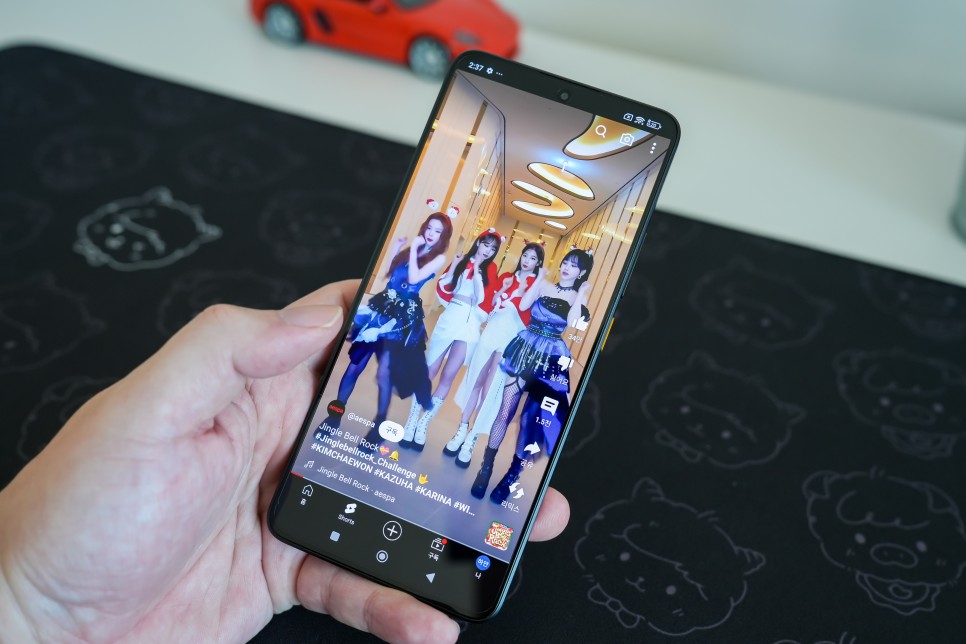 샤오미 포코 X6 프로 보급형 스마트폰 자급제 디멘시티 8300 울트라 뛰어난 성능