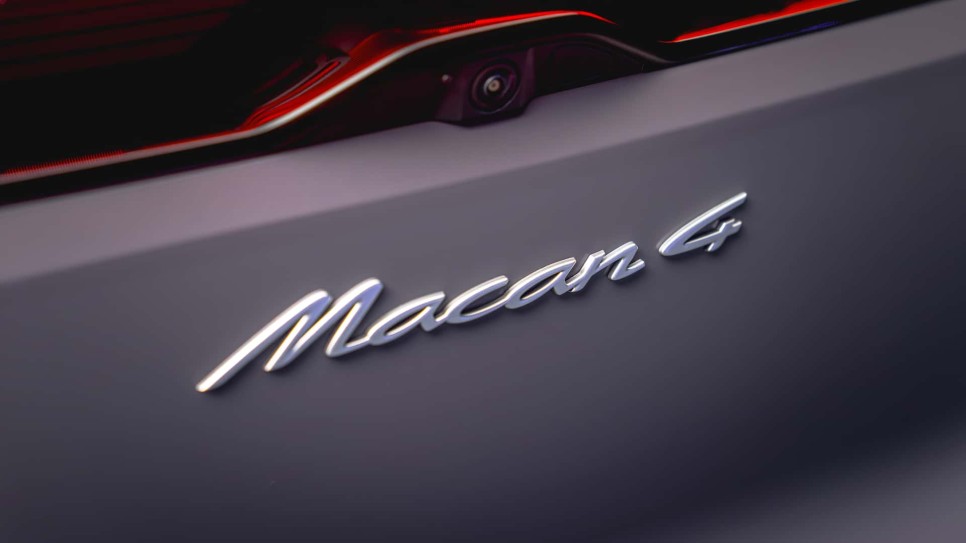 2024 포르쉐 마칸 터보 일렉트릭(EV) 풀옵션 가격은 무려 718 카이맨 GT4 RS와 비슷