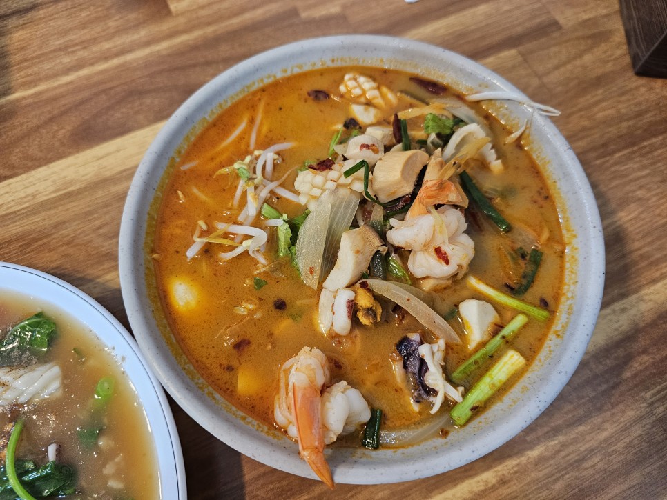 태국요리 종류 똠얌꿍 뜻 똠양꿍 쌀국수 팟타이 볶음 쌀국수면 메뉴