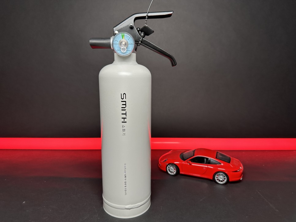 이제 차량용 소화기 비치 의무가 되었습니다. 자동차 화재를 위해 더 스미스 소화기 준비하세요.