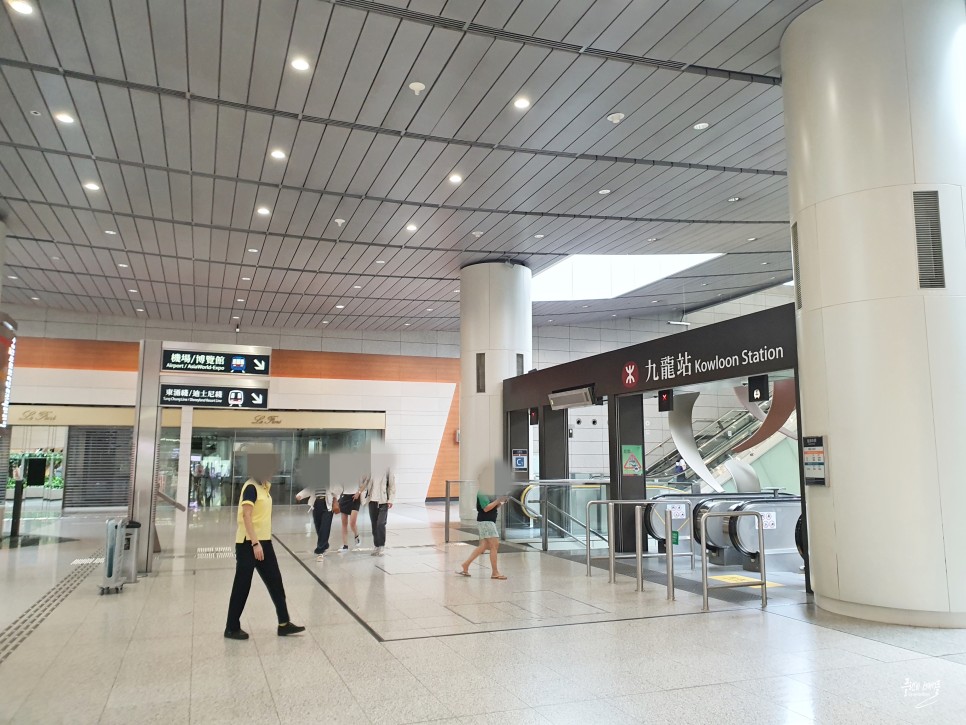 홍콩 침사추이에서 공항 구룡역 AEL 공항철도 A21 공항버스 후기