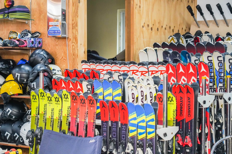 웰리힐리파크 렌탈샵 W스키 신상 의류 입고 스키장 즐기기