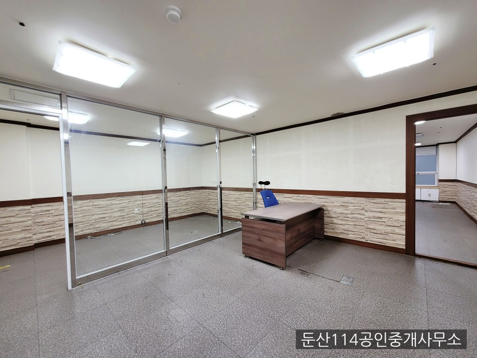 대전 둔산동 법원,검찰청 대로변 인테리어 완비된 사무실임대 (매물번호 20240203)