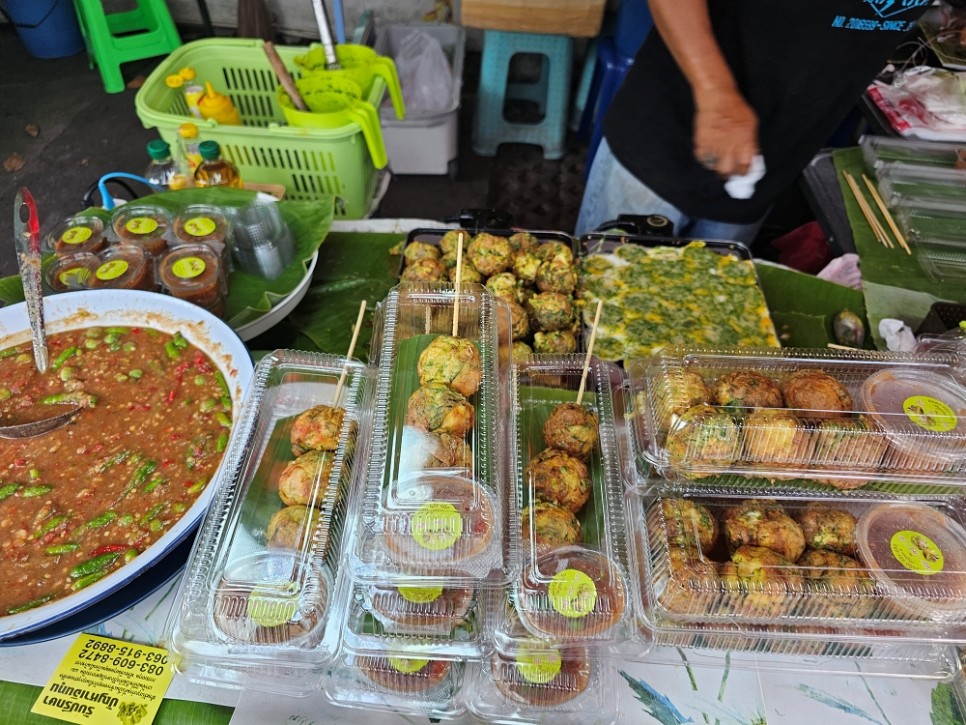 태국 치앙마이 여행 코스 일정 추천 님만해민 미슐랭 맛집 투어 치앙마이 대학교 야시장