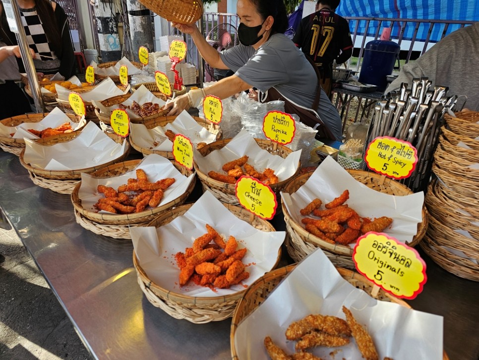 태국 치앙마이 여행 코스 일정 추천 님만해민 미슐랭 맛집 투어 치앙마이 대학교 야시장