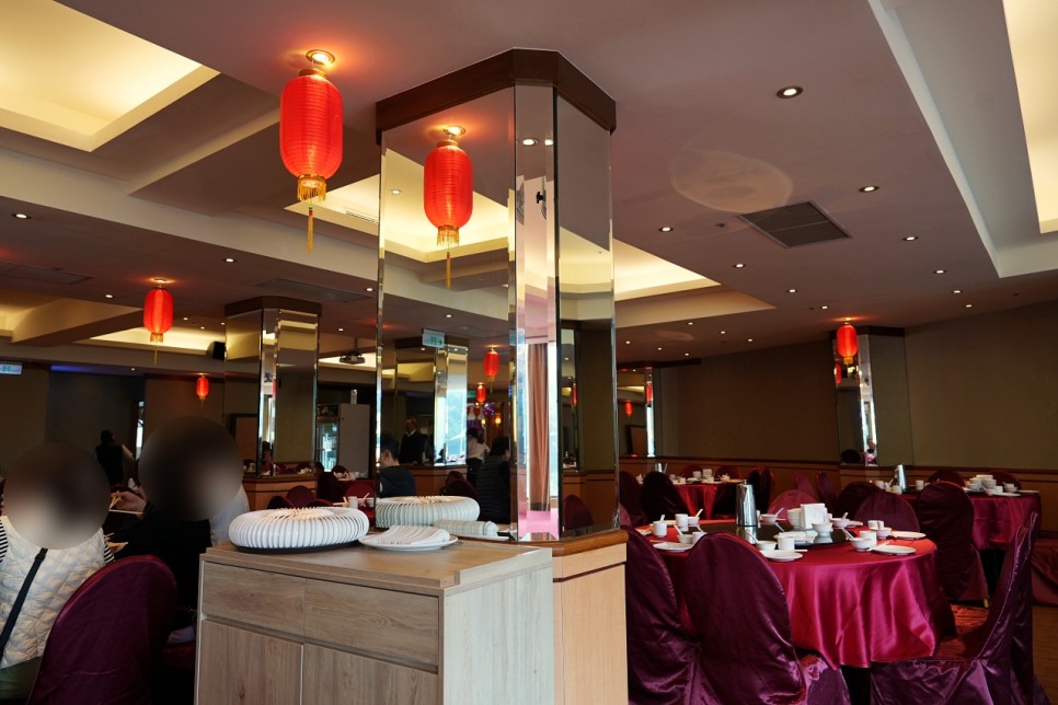 타이완 공항에서 첫 번째 식사 장소로 이동 다소 아쉬웠던 가정식 海霸王 해패왕 식당 패키지 투어의 장점이란..