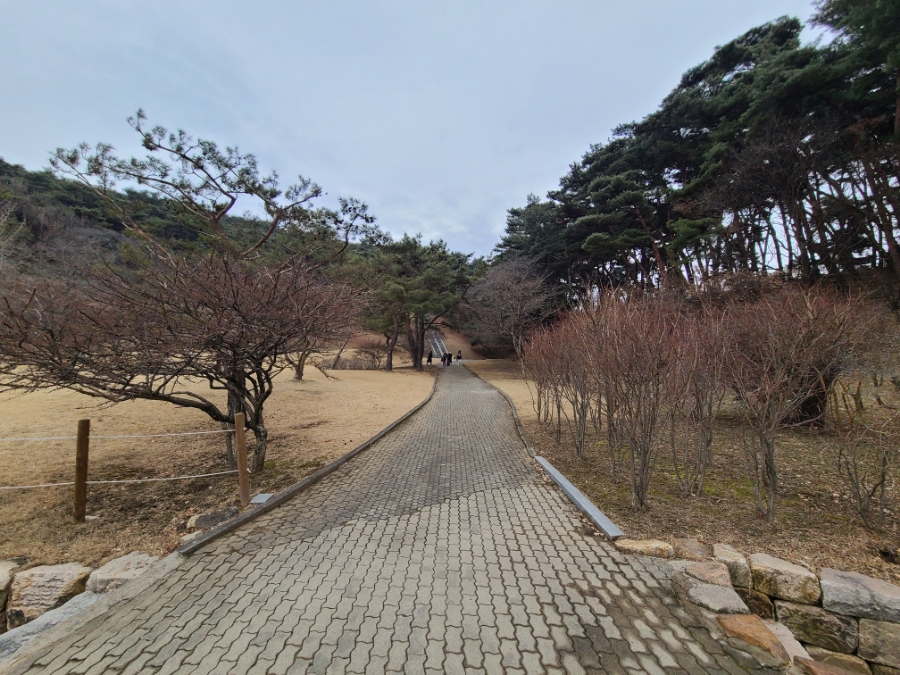 천안 아산 가볼만한곳 아산 현충사 이충무공 유허 산책하며 걷기 좋은 길