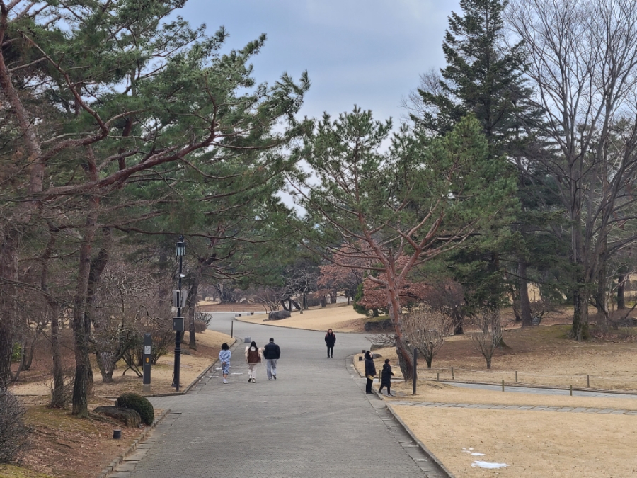 천안 아산 가볼만한곳 아산 현충사 이충무공 유허 산책하며 걷기 좋은 길