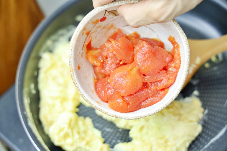 오트밀 먹는법 계란요리 토마토 스크램블에그 만들기 레시피