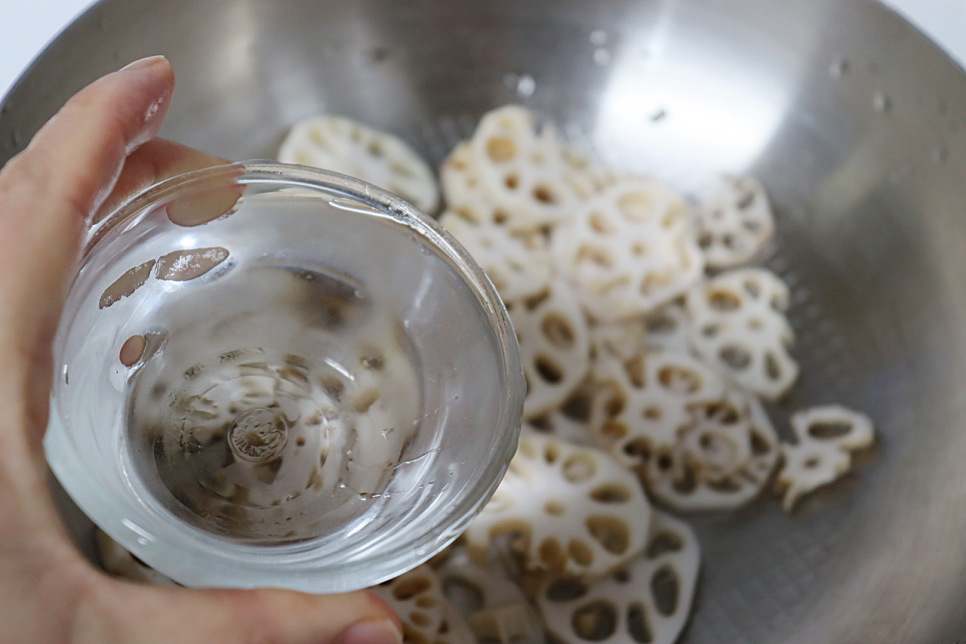 쫀득한 연근조림 만드는법 아기 연근조림 맛있게 하는법 레시피 연근 삶는법