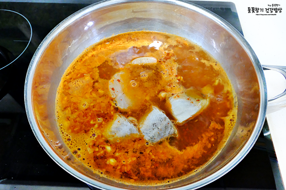 동태탕 끓이는법 레시피 양념 재료 냉동 동태찌개 끓이는법