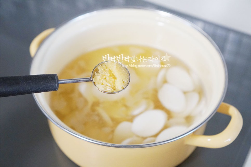 매생이 굴떡국 끓이는법 설날 음식 멸치육수 떡국 레시피