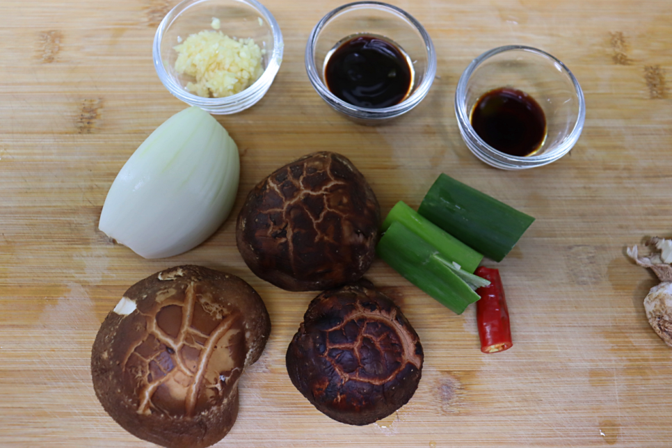 굴소스 표고버섯볶음 레시피 생표고버섯볶음 만드는법 표고버섯요리