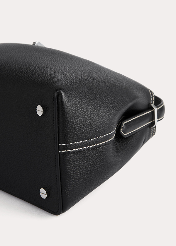 이연희 데일리백 시사회룩 토템 가방 티락 탑핸들 숄더백 30대 여자 명품 가방 브랜드