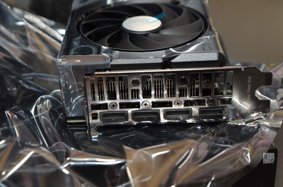 그래픽카드 추천 ASUS GeForce RTX 4060 DUAL O8G OC D6 8GB 후기