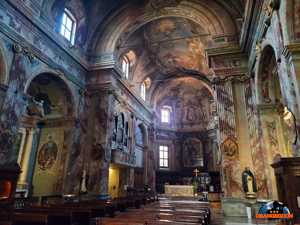 (이탈리아 베르가모 / 산티 바르톨로메오 스테파노 교회) 베르가모 신 시가지에서 쉽게 만나는 르네상스 양식으로 만들어진 로만 가톨릭교회