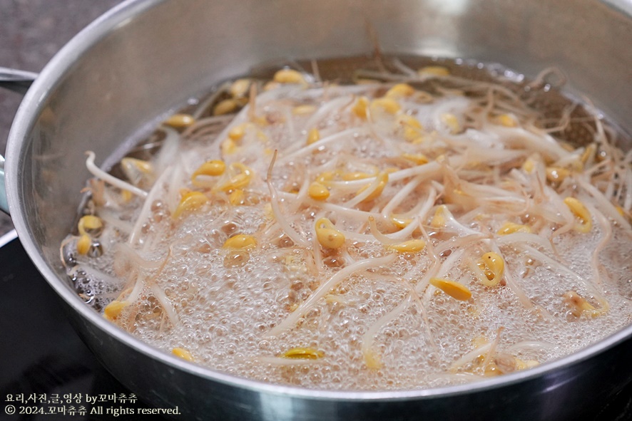 빨간 콩나물무침 레시피 아삭 맛있는 고춧가루 콩나물무침 콩나물 삶는시간 요리