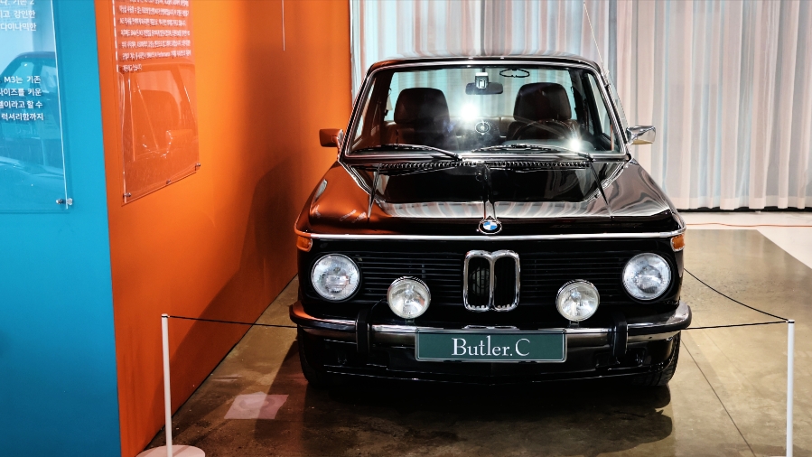 BMW M3 의 기원, 버틀러C 2002Tii 클래식카 전시 리뷰