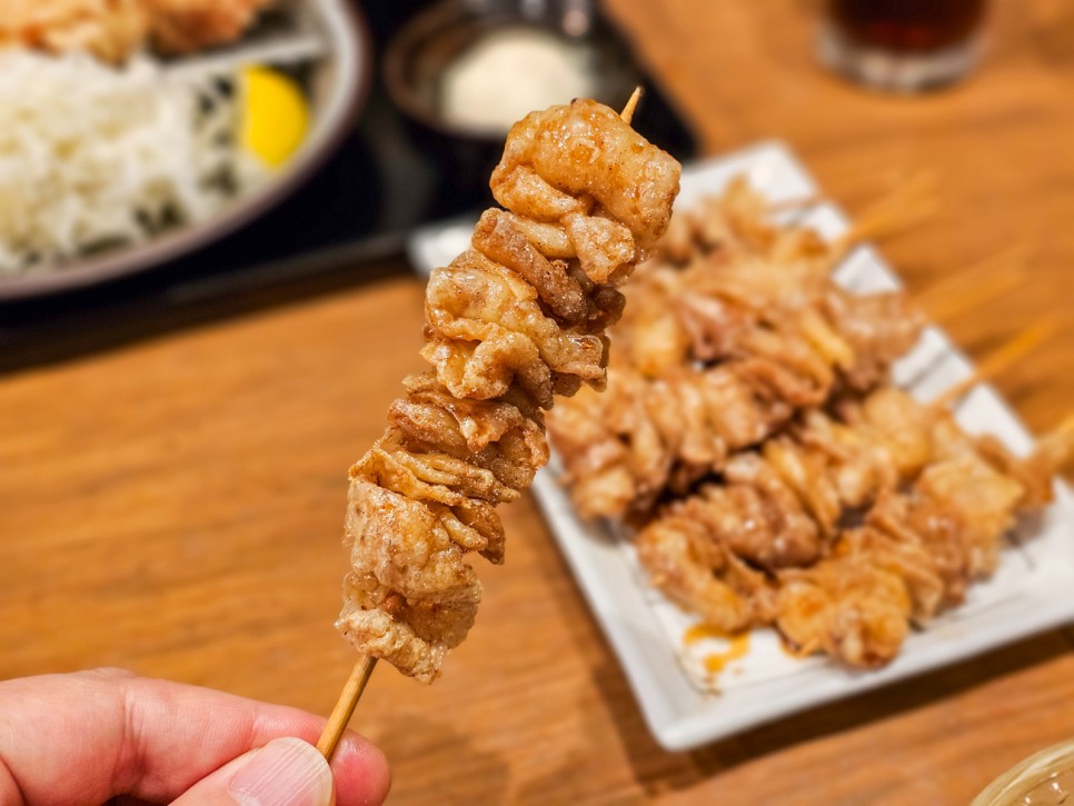 삿포로역 근처 맛집 홋카이도 명물 닭튀김 잔기 야키토리 라멘 이자카야