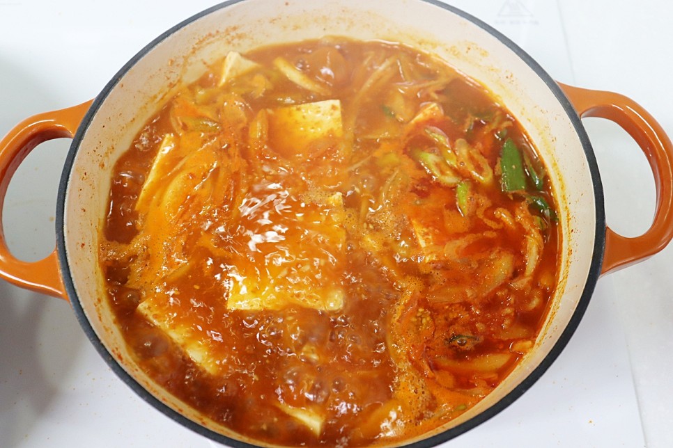 두부찌개 만드는 법 얼큰 두부찌개 레시피 오늘 저녁 메뉴 추천