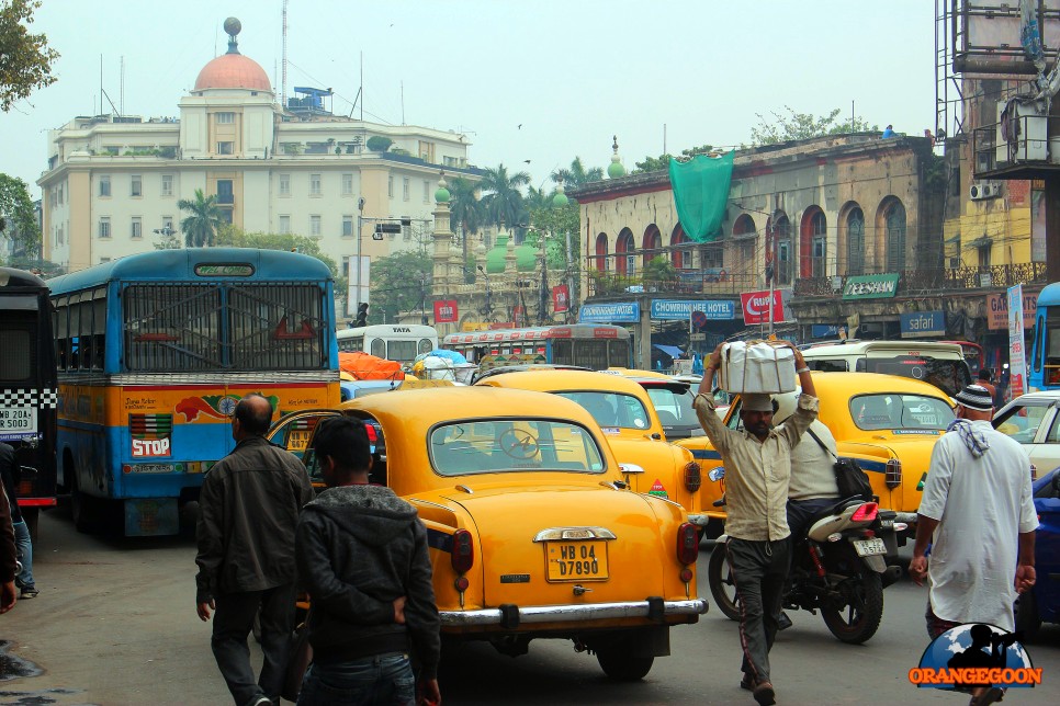 (인도 콜카타 / 에스플러네이드 #1) 콜카타를 대표하는 변화가. 교통체증을 뚫고 즐겨본 콜카타 시내 여행 <메트로폴리탄 빌딩>