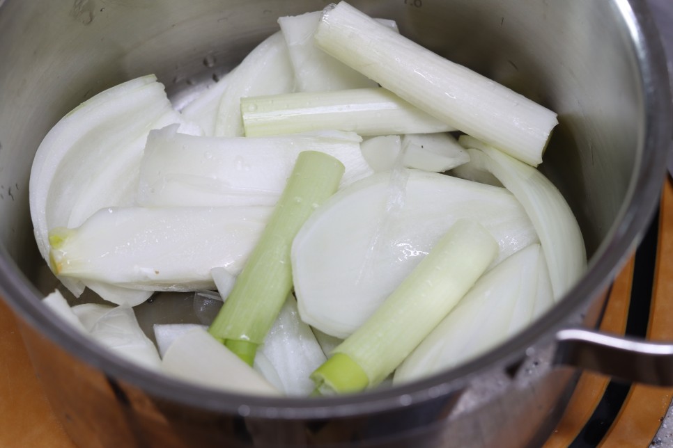 편스토랑 윤유선 대파 수육 맛있게 삶는법 무수분 삼겹살 수육 삶기