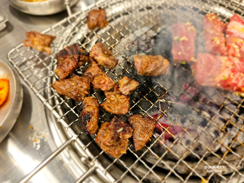 우대포 판교직영점 소갈비살요리 소고기양념구이 중면 멸치국수 육수