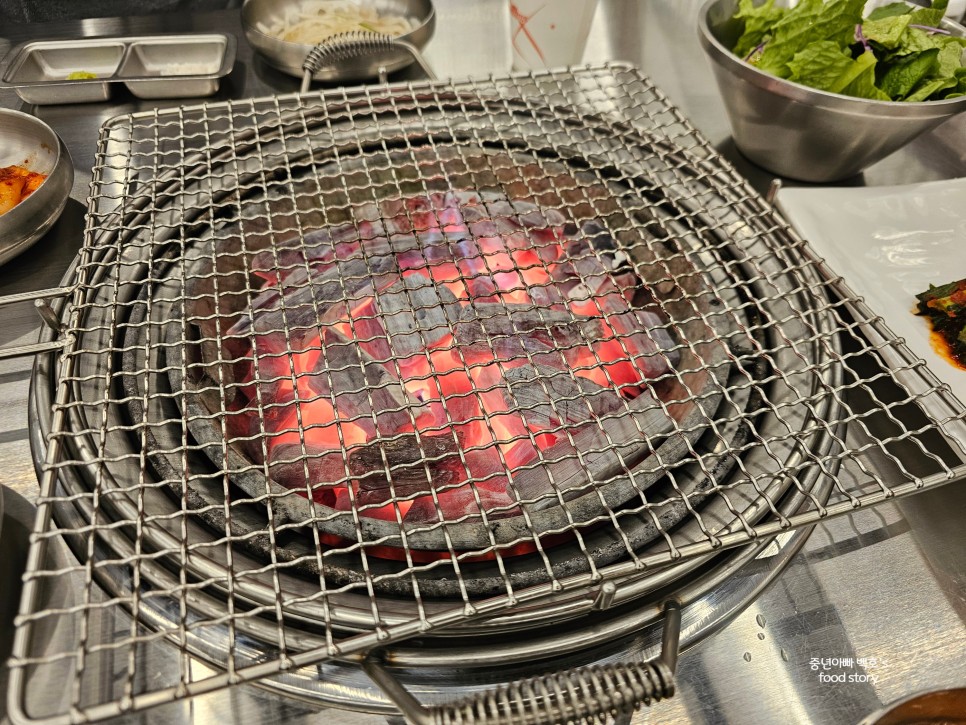 우대포 판교직영점 소갈비살요리 소고기양념구이 중면 멸치국수 육수