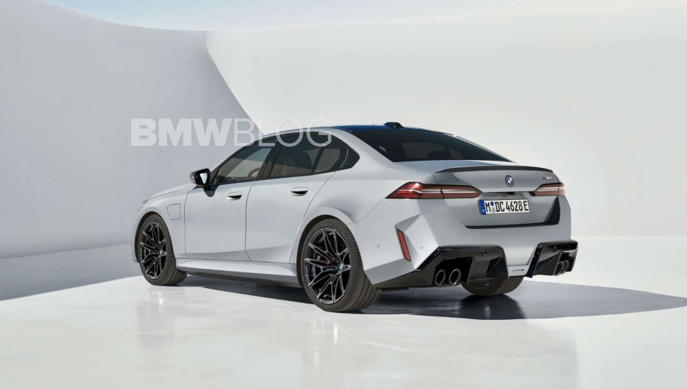 2025 BMW 신형 G90 M5 출력은 718마력, 무게 2.4톤으로 추정