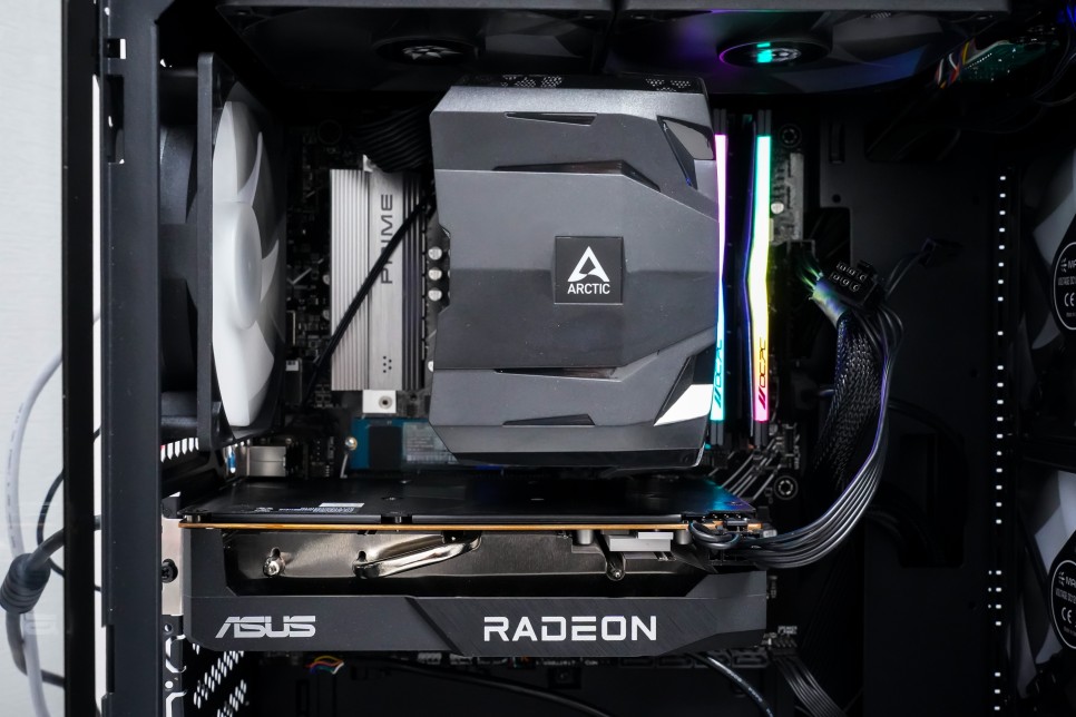 팰월드 사양 AFMF 기술 AMD ASUS 라데온 RX7600 그래픽카드 정도면 충분!