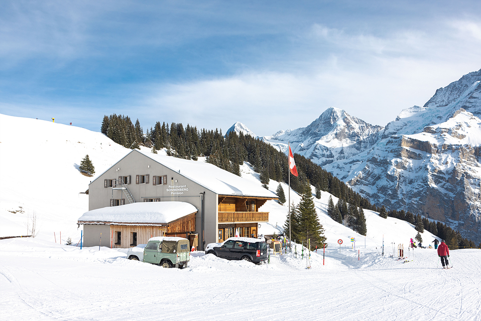 스위스마을 융프라우를 품은 뮈렌 알펜루 호텔 겨울 해외여행 추천
